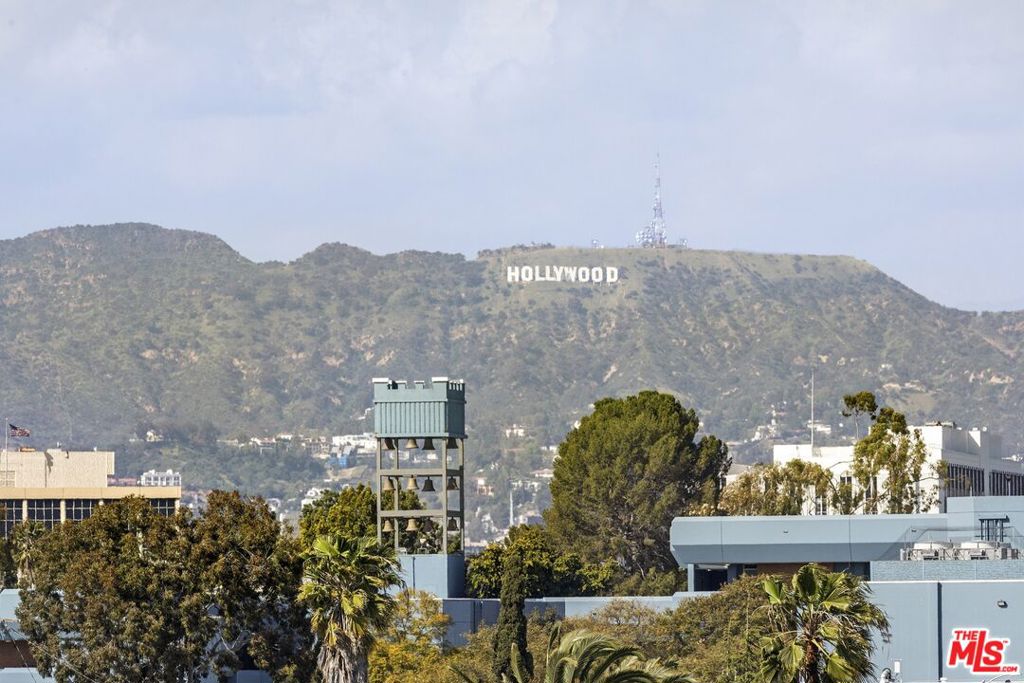 4506 Dockweiler Street 202