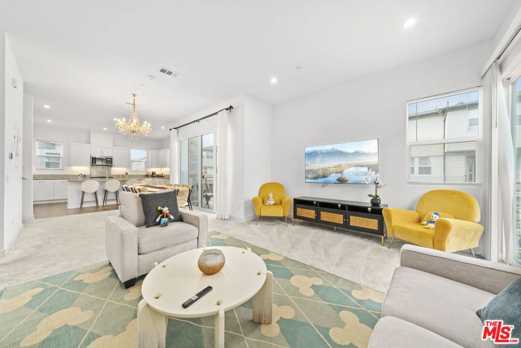 1602 W Bushell Street