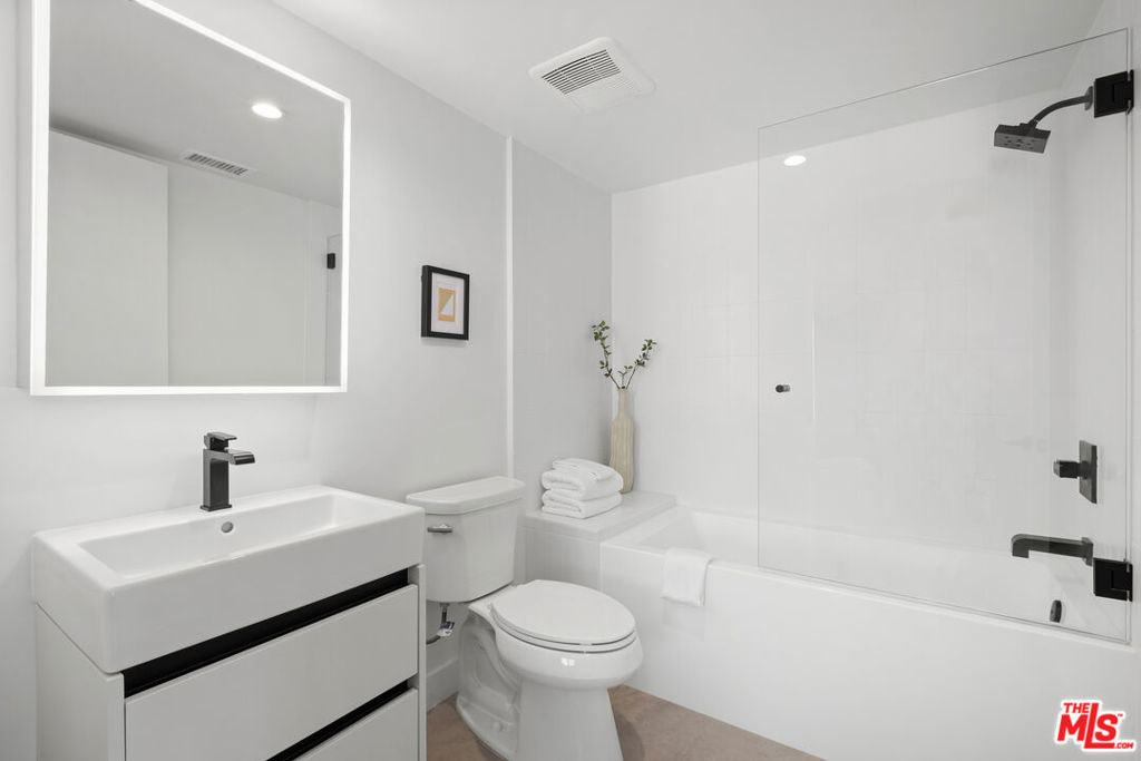 4506 Dockweiler St 205