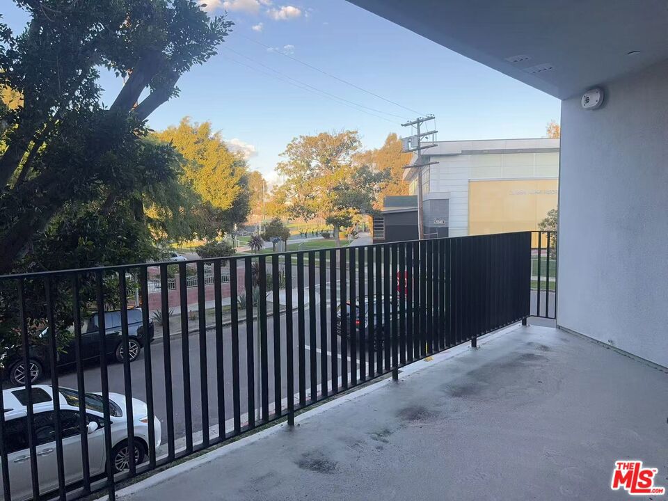 4506 Dockweiler St 205