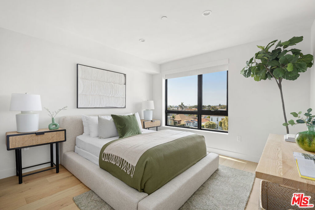 4506 Dockweiler St 205