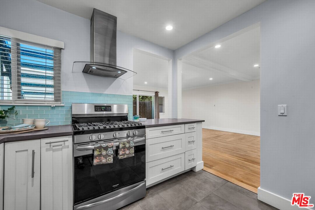 4818 Hollow Corner Rd Unit: 167