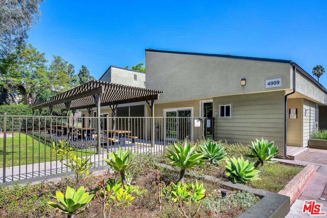 4818 Hollow Corner Rd Unit: 167