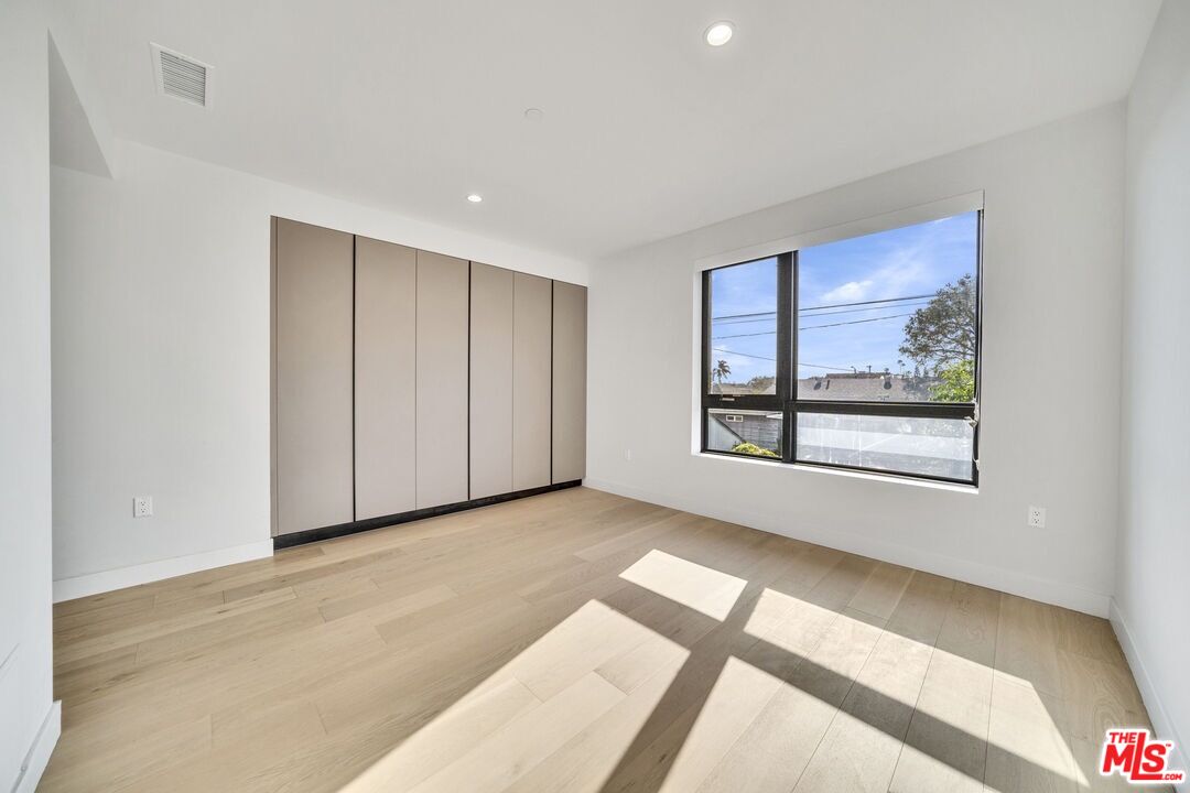 4506 Dockweiler Unit: 202