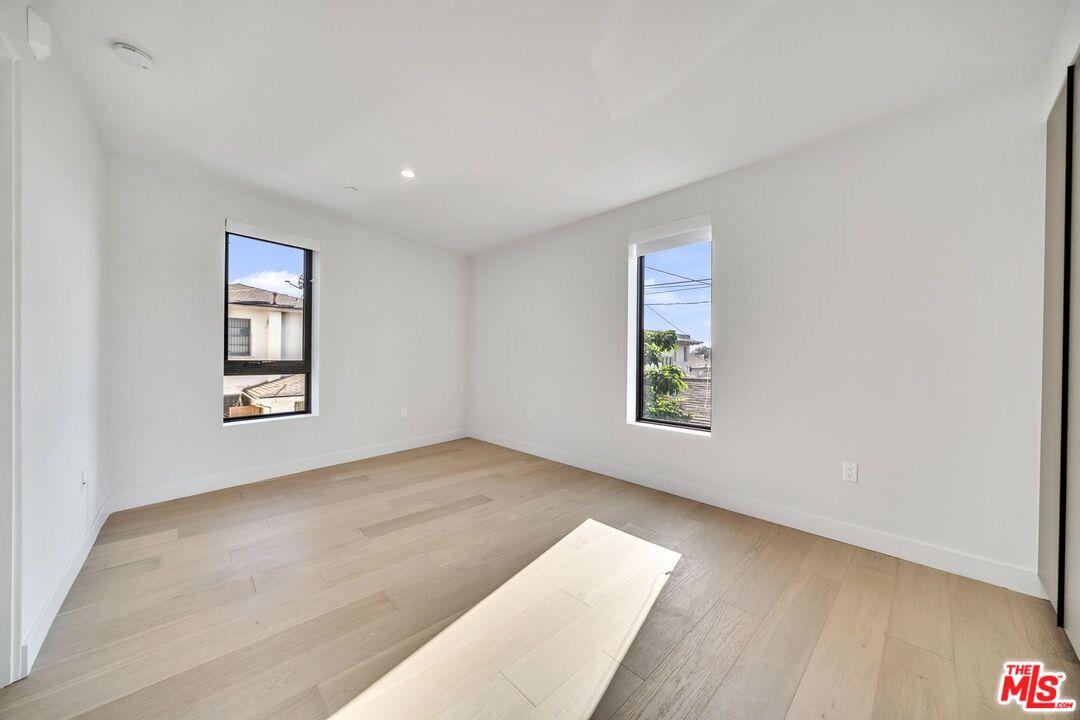 4506 Dockweiler Unit: 202