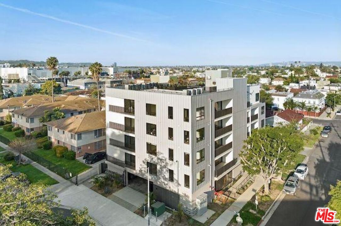 4506 Dockweiler Unit: 202