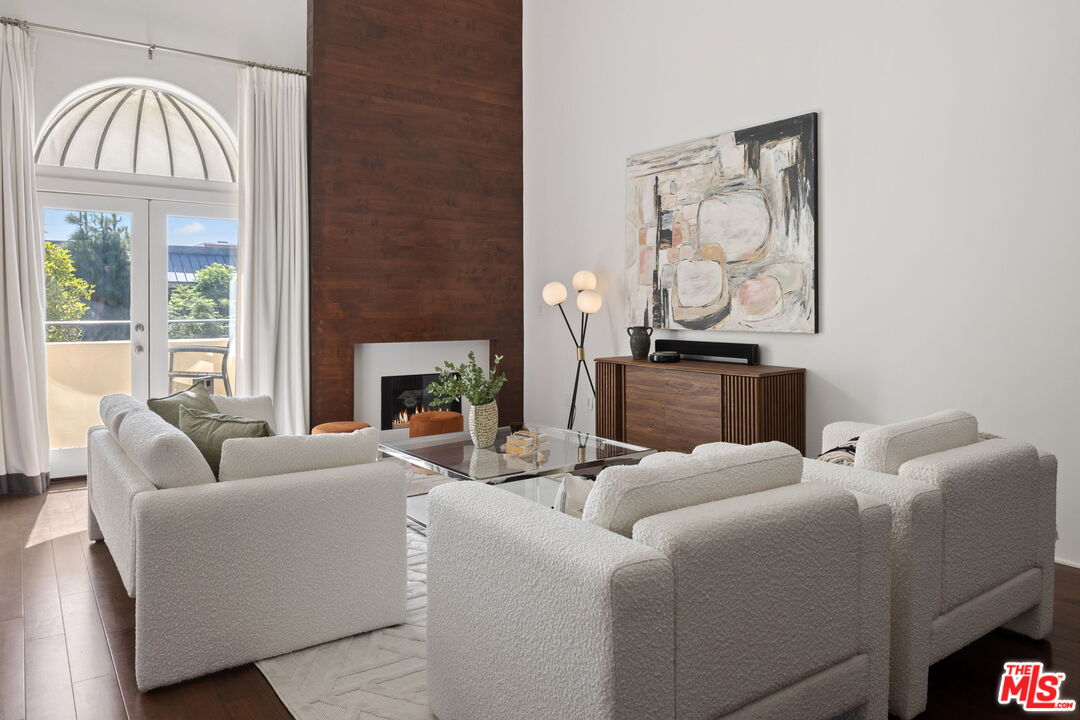 12011 Goshen Ave Unit: 301