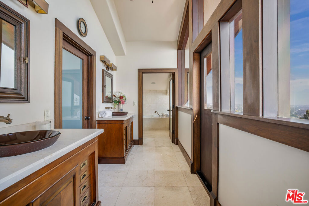 620 Resolano Drive