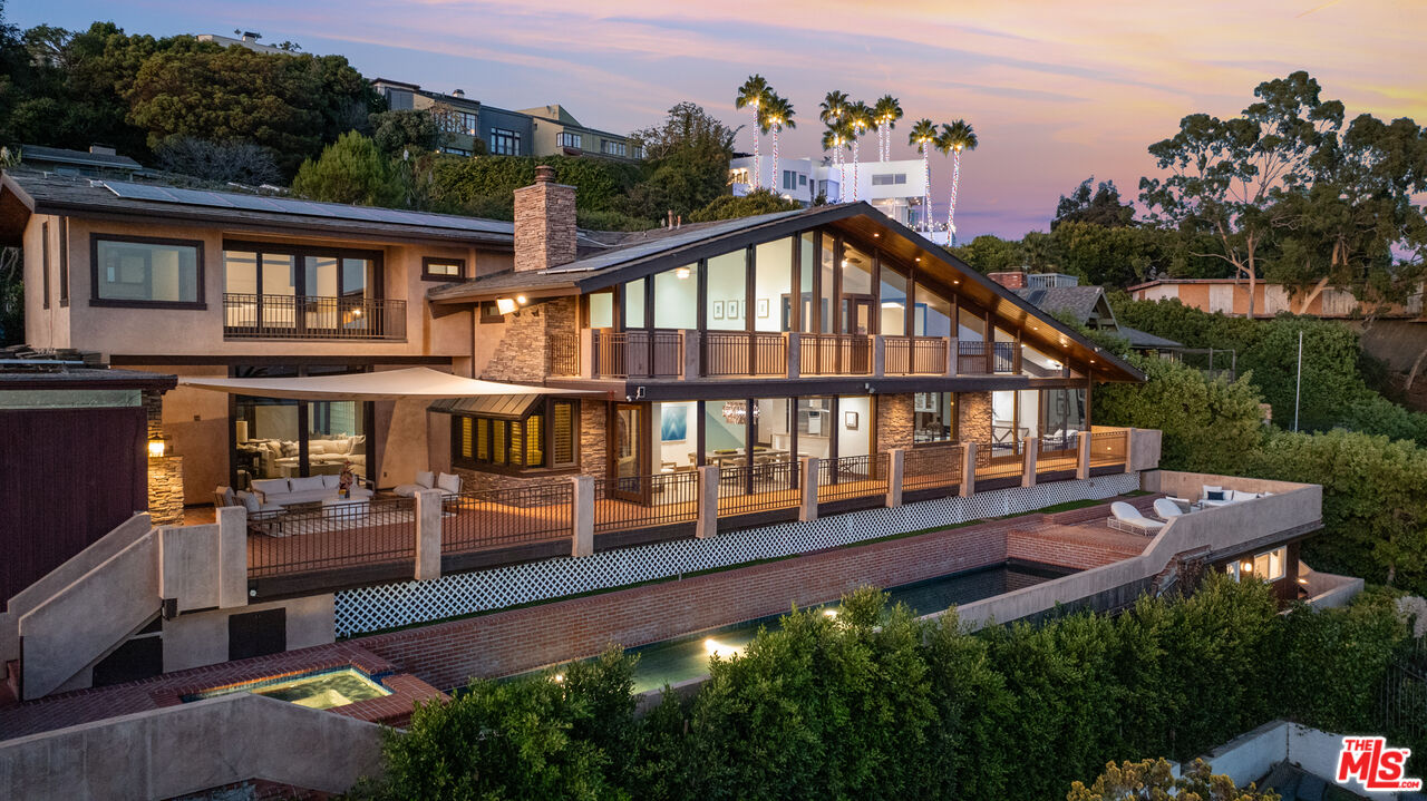 620 Resolano Dr