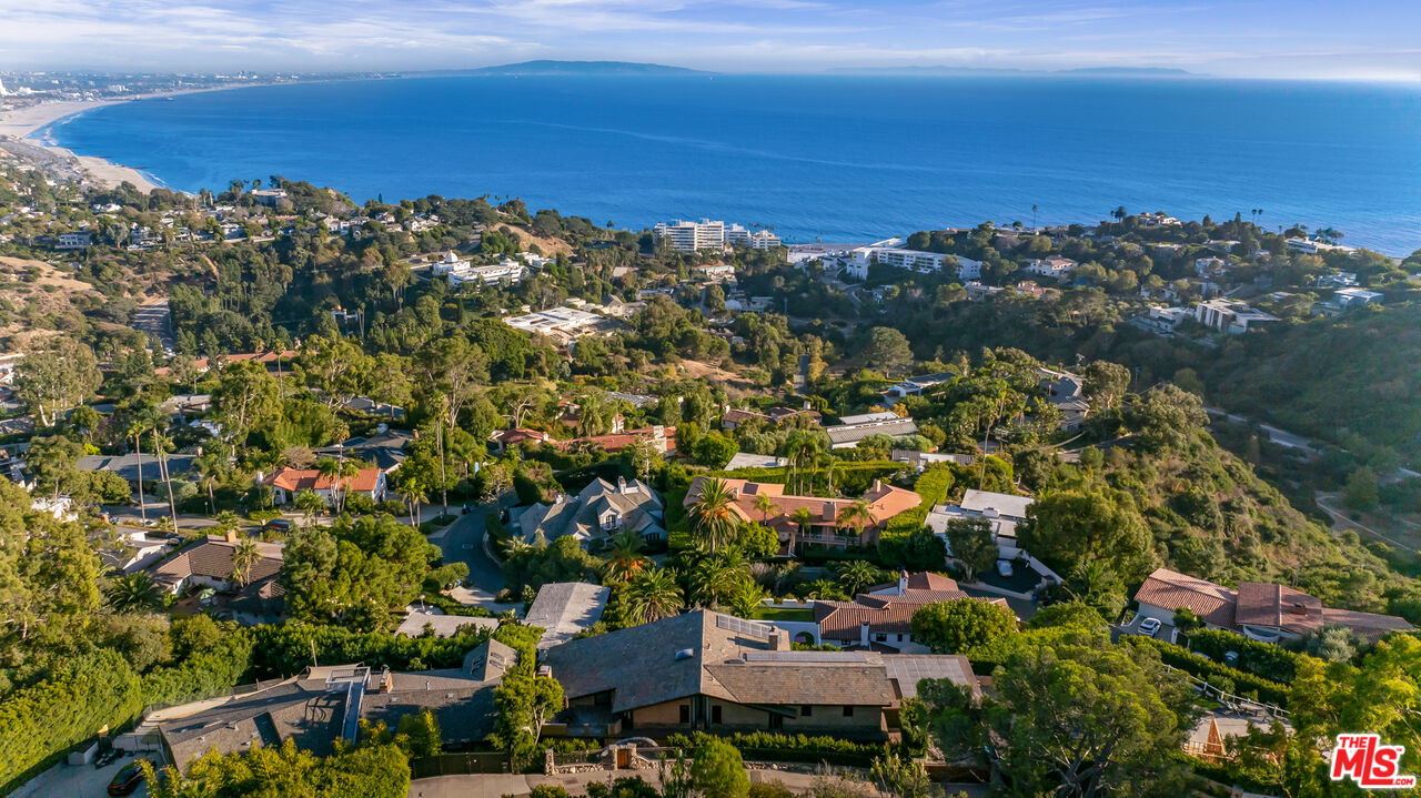 620 Resolano Dr