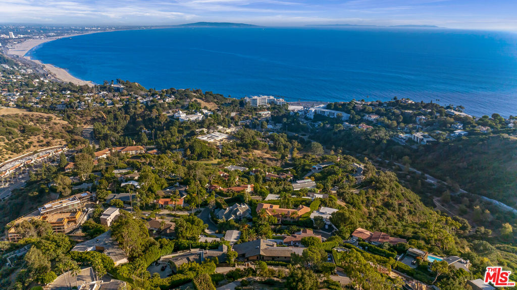 620 Resolano Drive