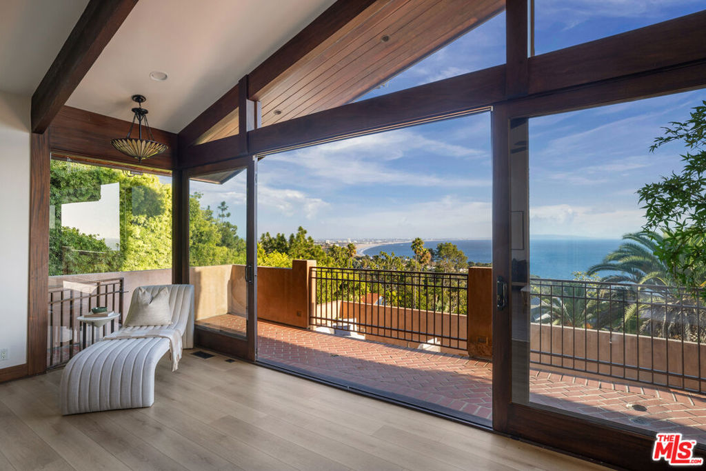 620 Resolano Drive