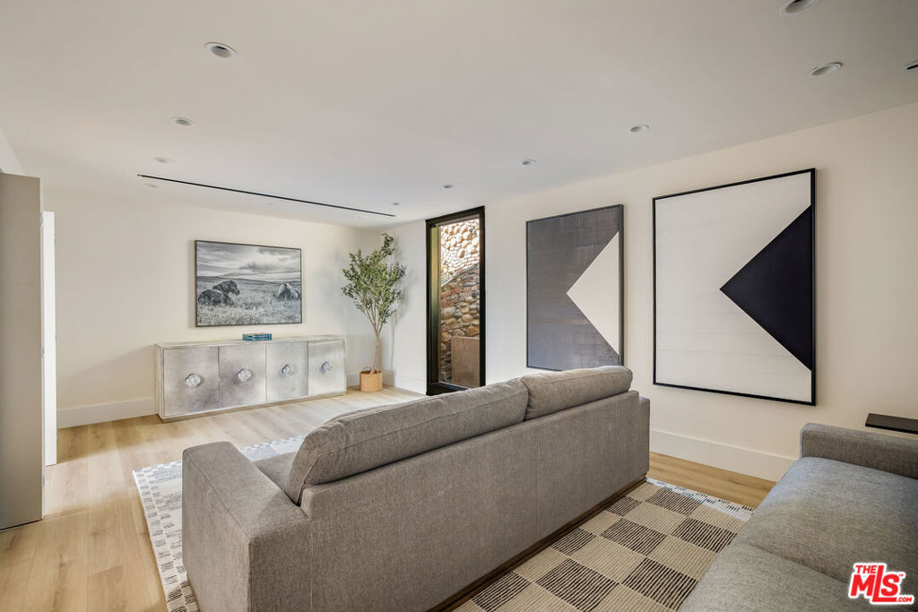 620 Resolano Drive