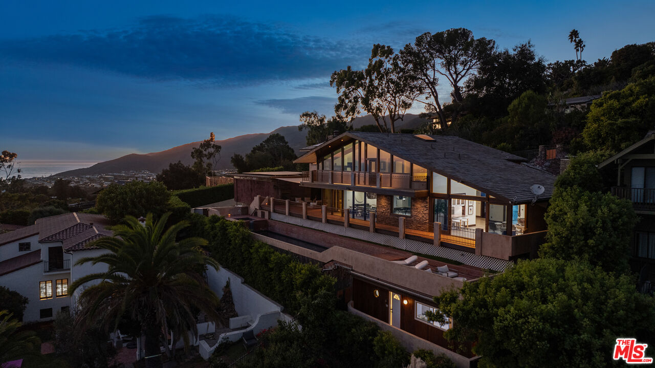 620 Resolano Dr
