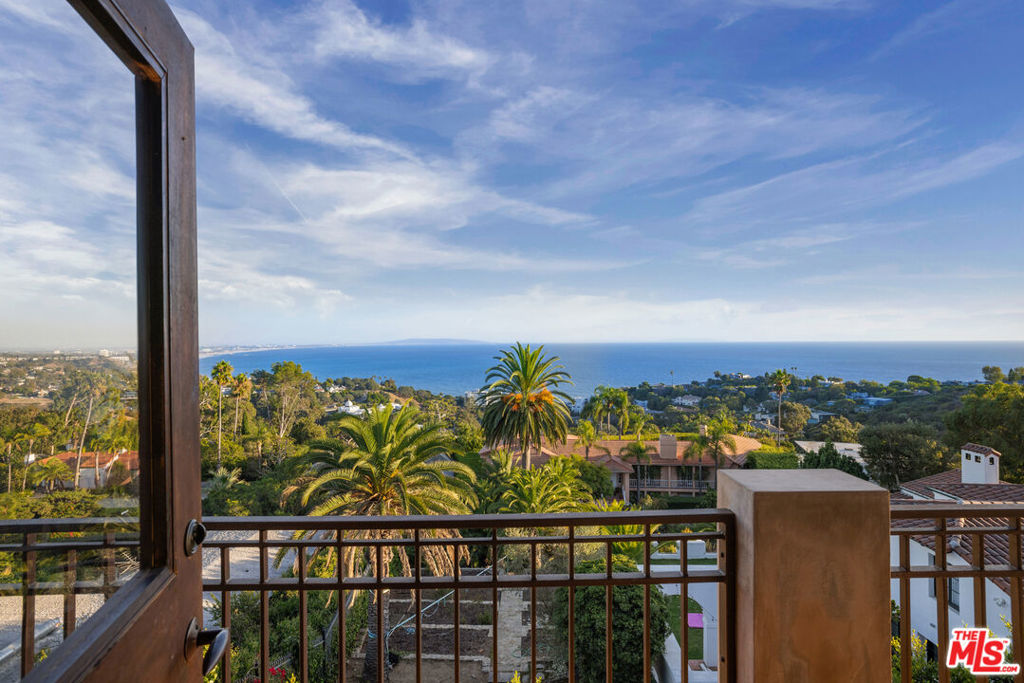 620 Resolano Drive