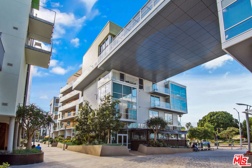 1705 Ocean Avenue 206