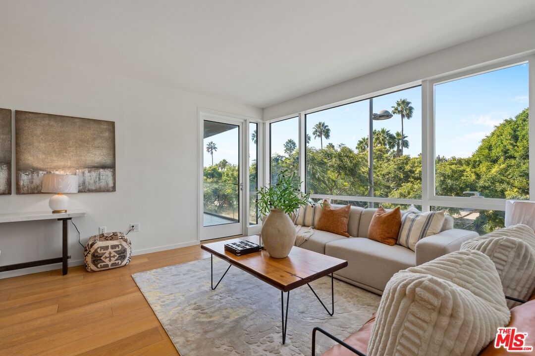 1705 Ocean Ave Unit: 206