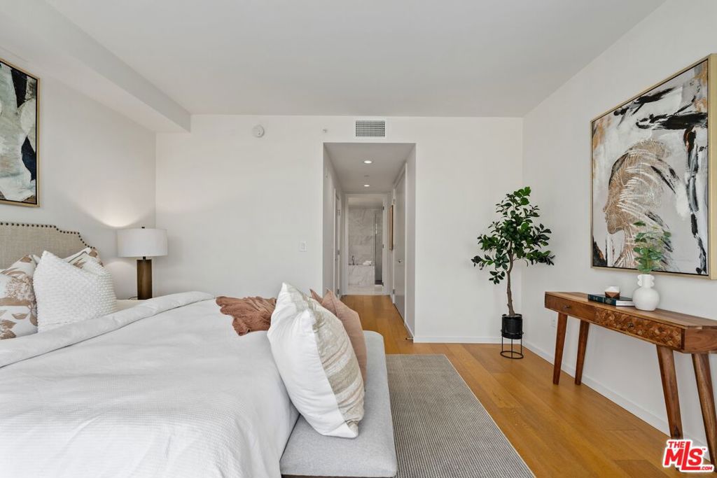 1705 Ocean Avenue 206