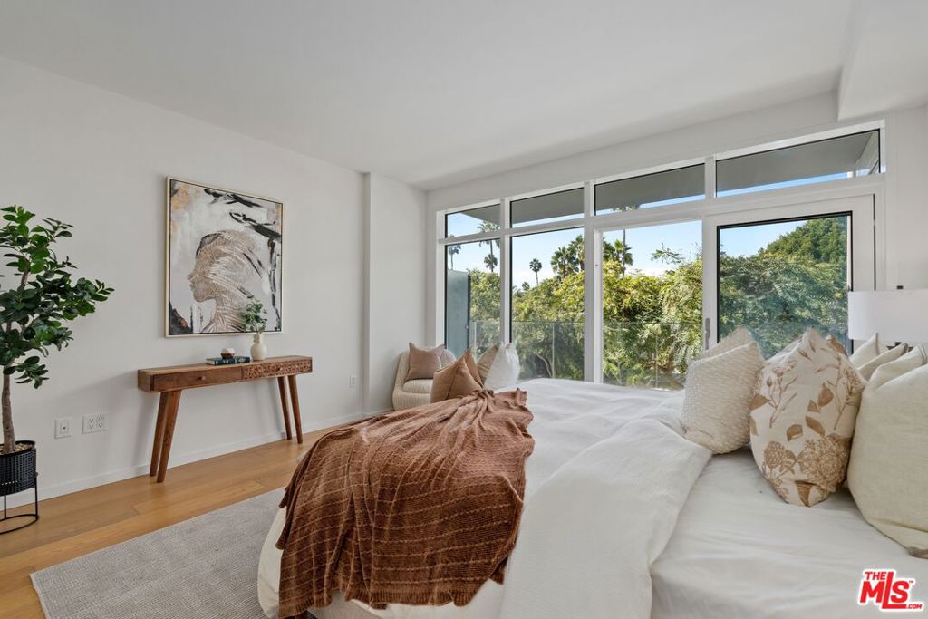 1705 Ocean Avenue 206