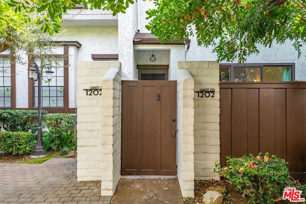 1202 Indiana Avenue 10