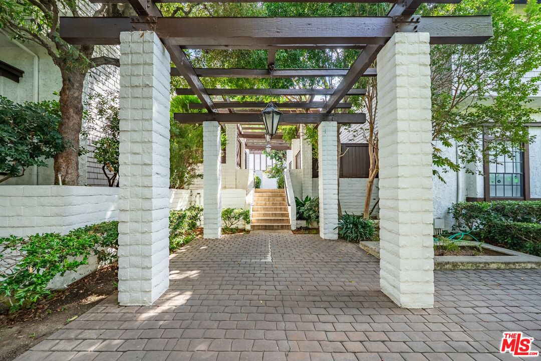 1202 Indiana Ave Unit: 10