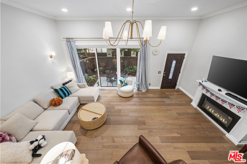 1202 Indiana Avenue 10