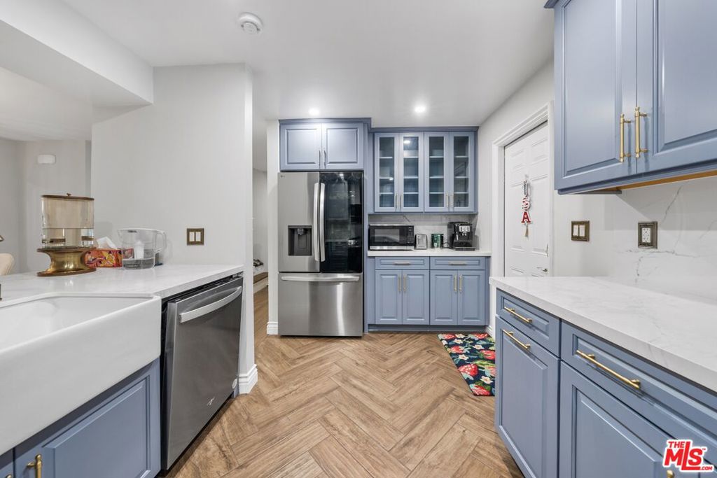 1202 Indiana Avenue 10