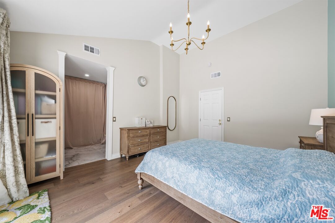 1202 Indiana Ave Unit: 10