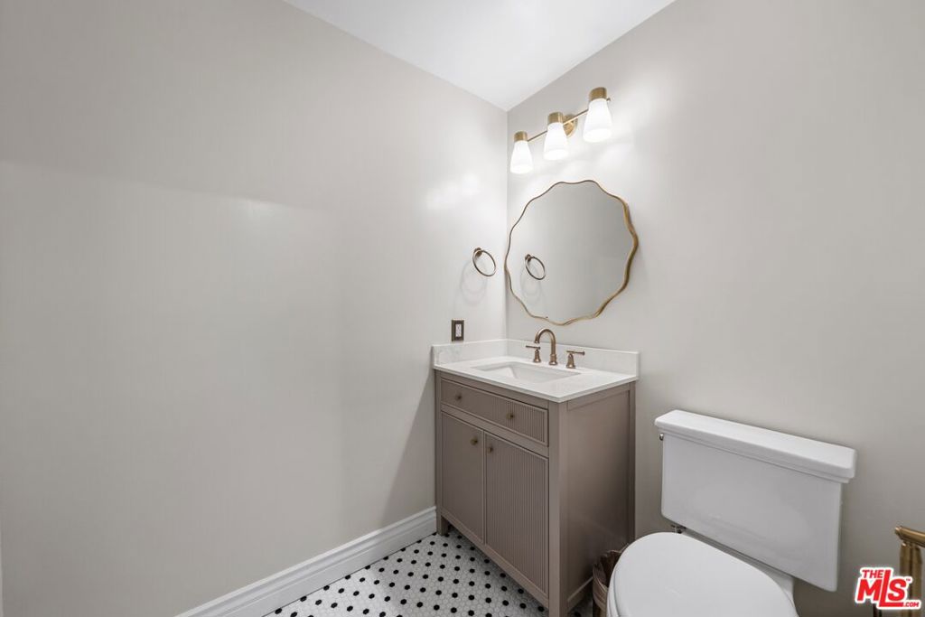 1202 Indiana Avenue 10