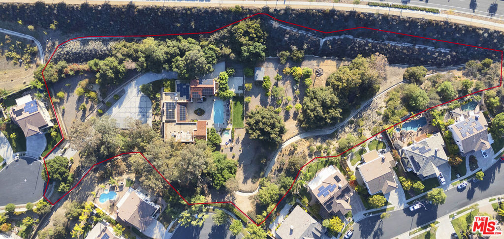 1487 Meadowcrest Circle