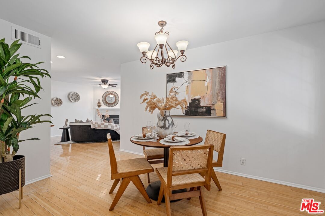 102 N Sweetzer Ave Unit: 106