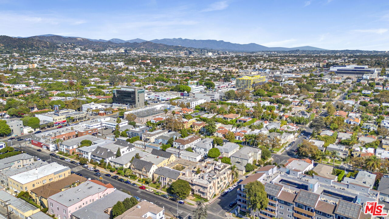 102 N Sweetzer Ave Unit: 106