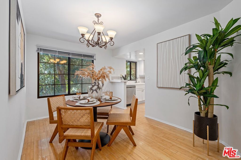 102 N Sweetzer Avenue 106