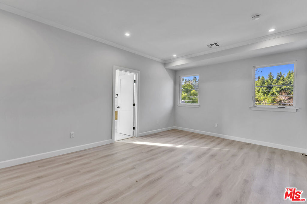 1022 La Cadena Avenue A