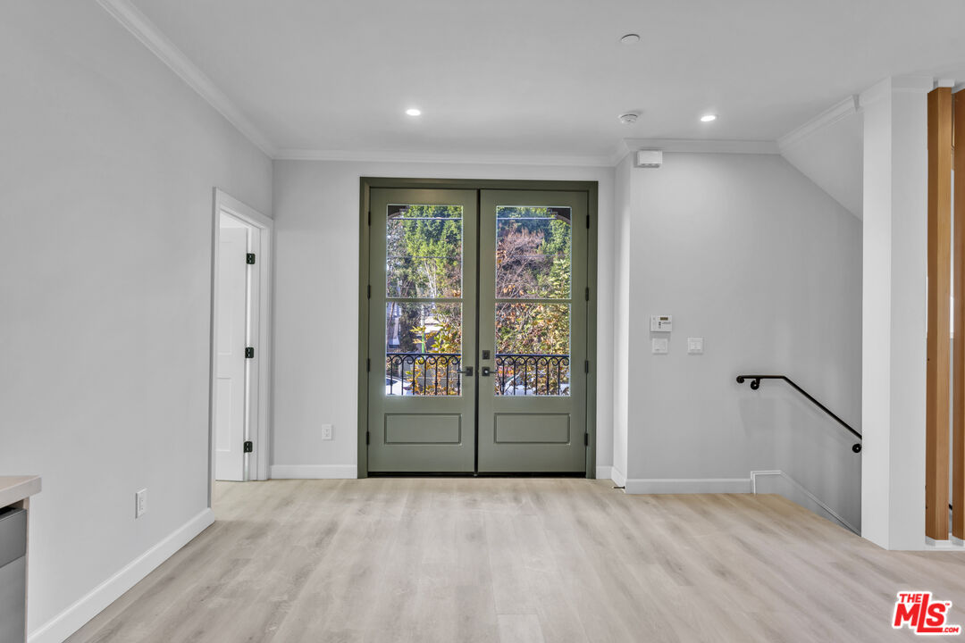 1022 La Cadena Ave Unit: A