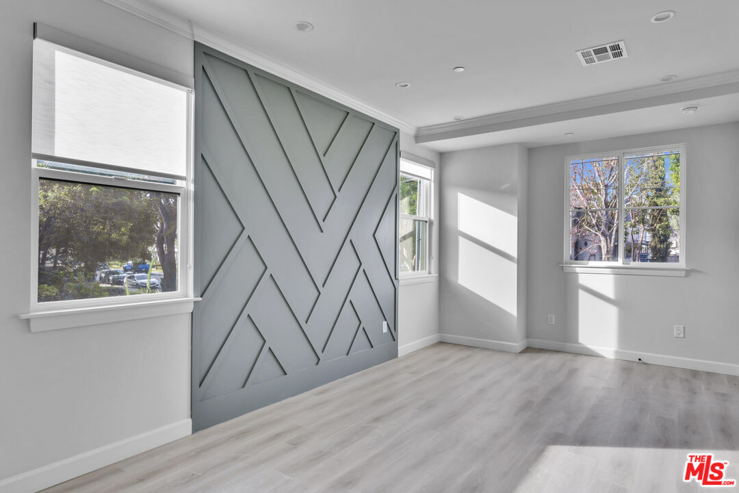 1022 La Cadena Ave Unit: A