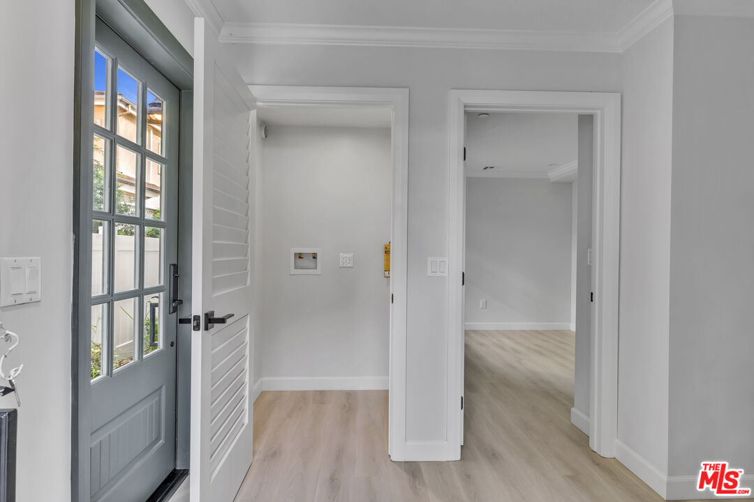 1022 La Cadena Ave Unit: A