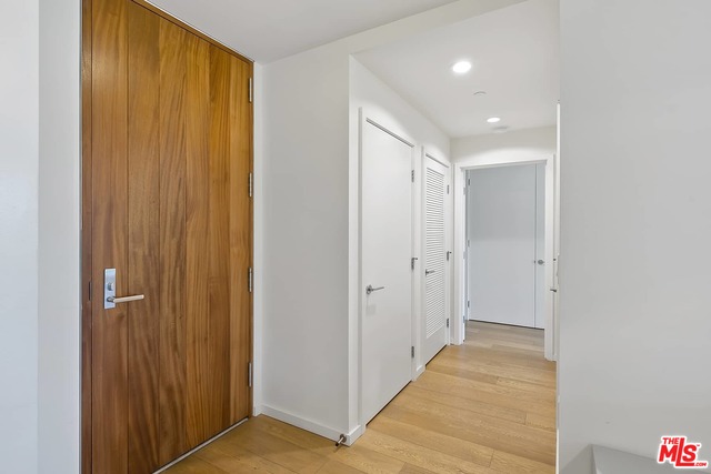 1705 Ocean Ave Unit: 206