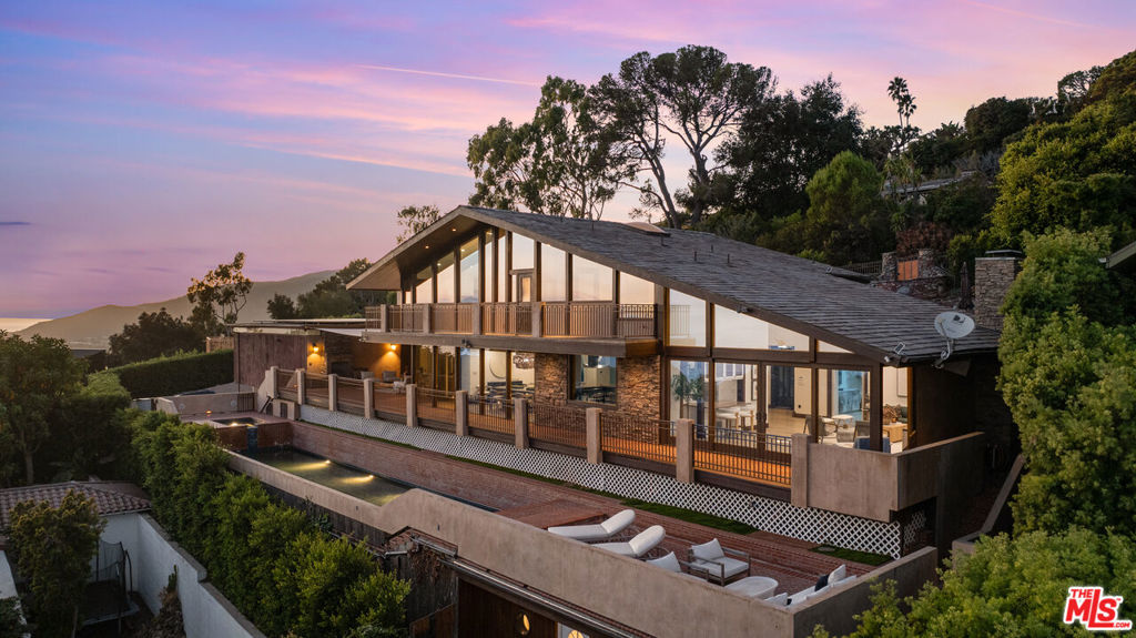 620 Resolano Drive