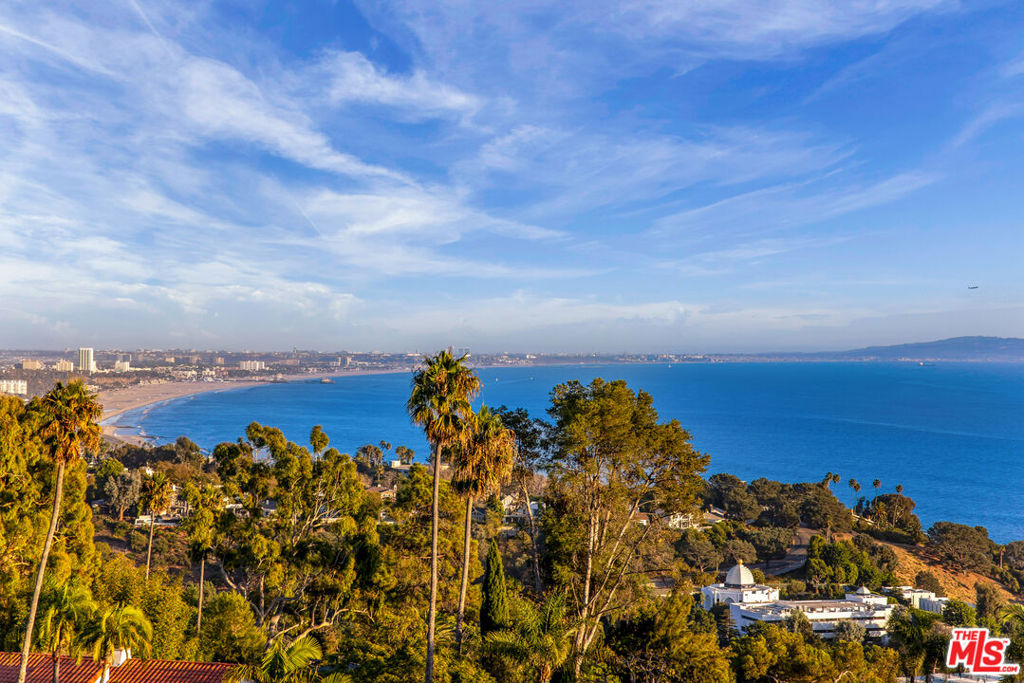 620 Resolano Drive