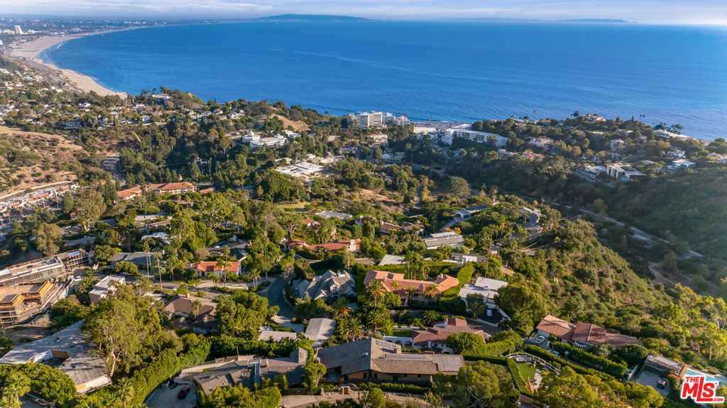 620 Resolano Drive