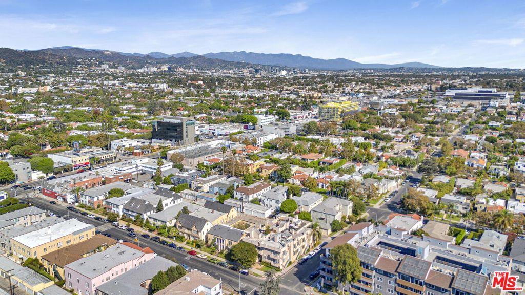 102 N Sweetzer Avenue 106