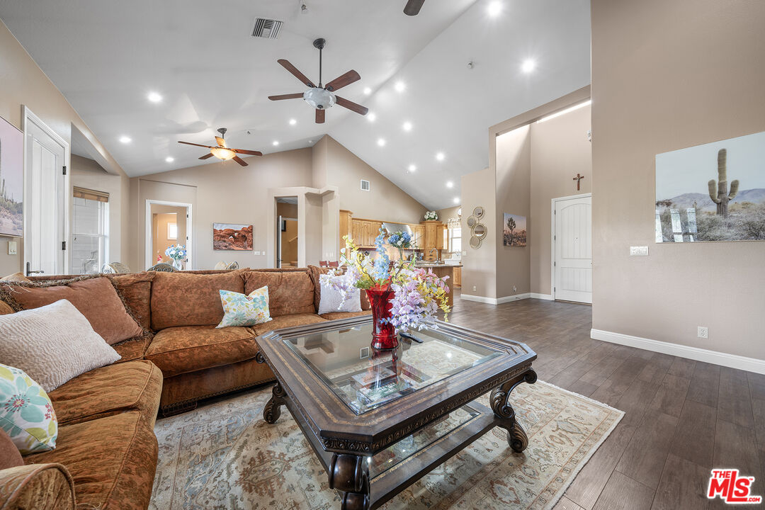 18087 Newview Dr