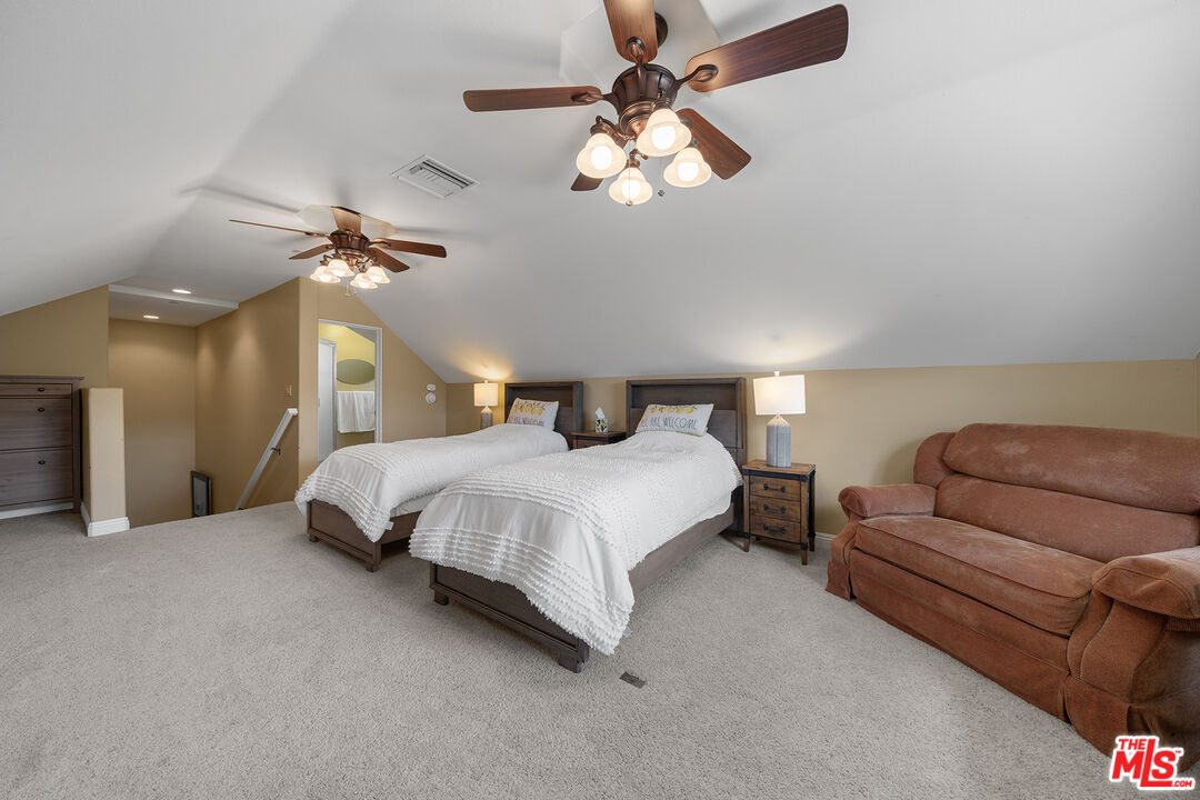 18087 Newview Dr