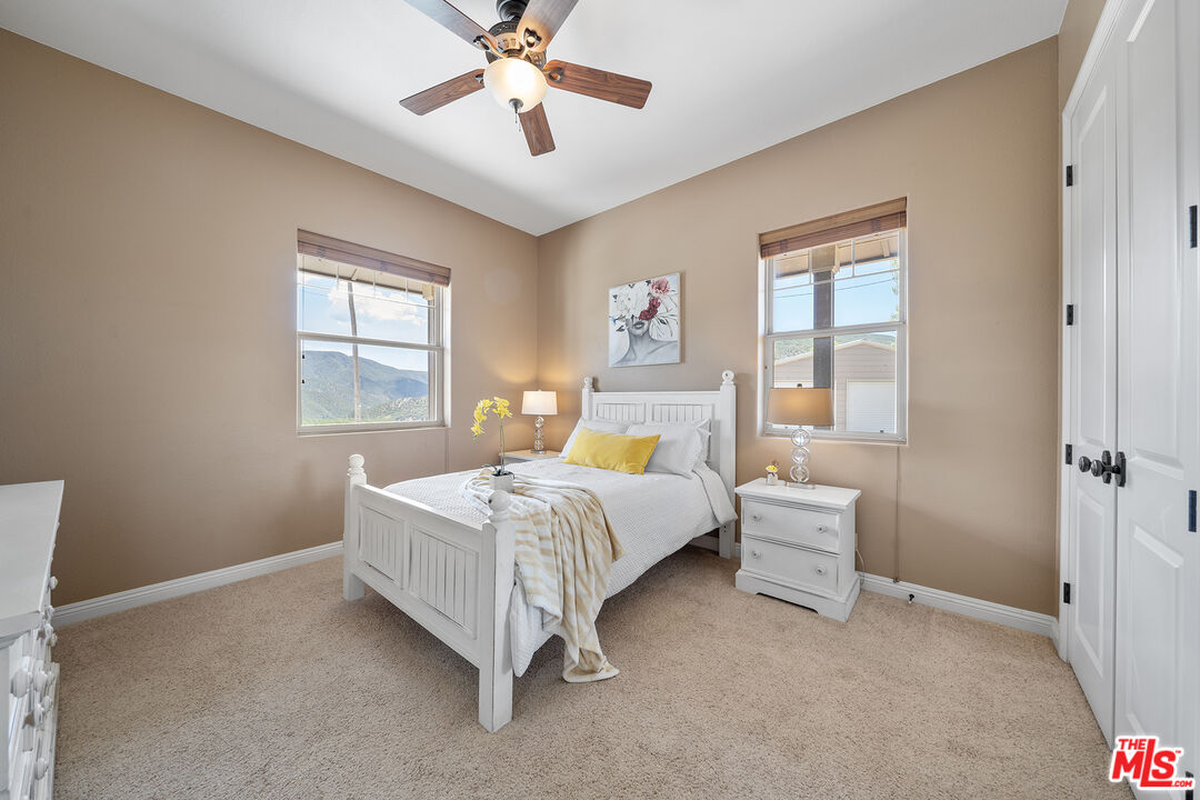 18087 Newview Dr