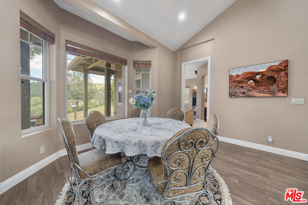 18087 Newview Dr
