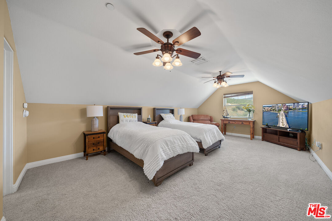 18087 Newview Dr