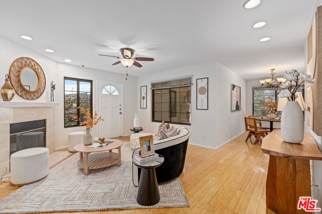 102 N Sweetzer Ave Unit: 106