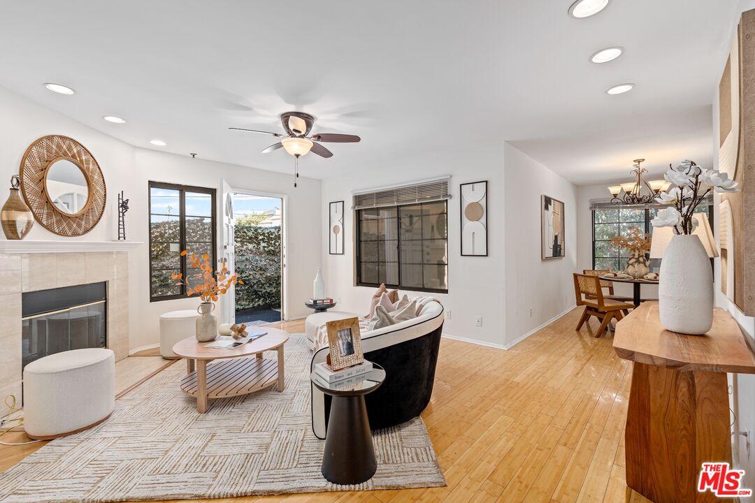 102 N Sweetzer Ave Unit: 106