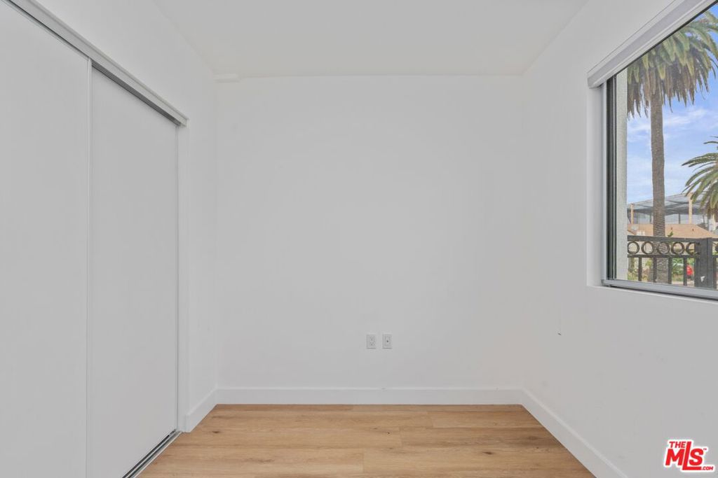 1060 S Bronson Avenue 1